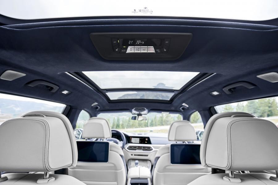 Детали интерьера BMW X7 xDrive40i (G07) 2017 года  (WW) (фото 39 из 101)